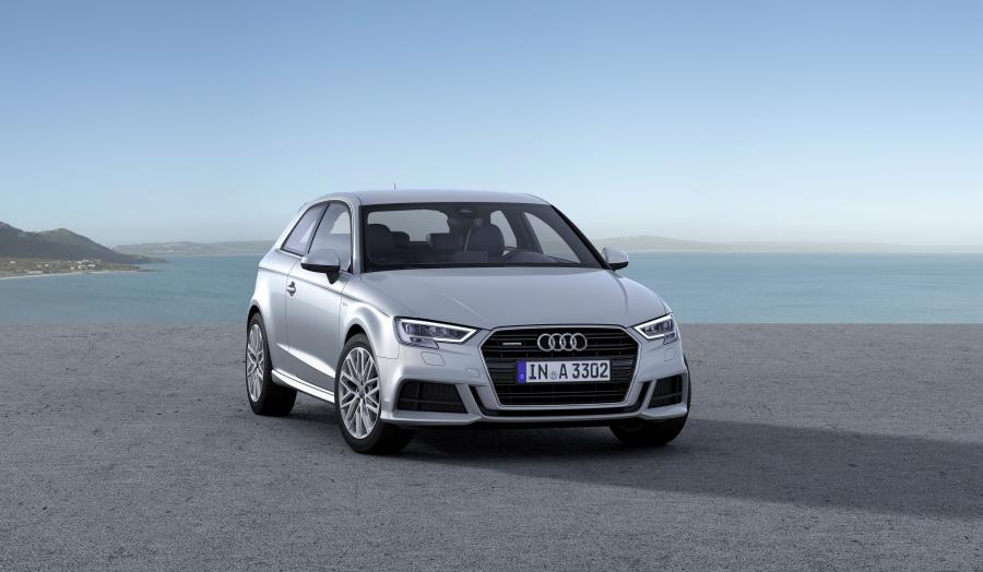  Audi A3 2.0 TDI Quattro S-Line (8V) 2016 года  (фото 4 из 18)